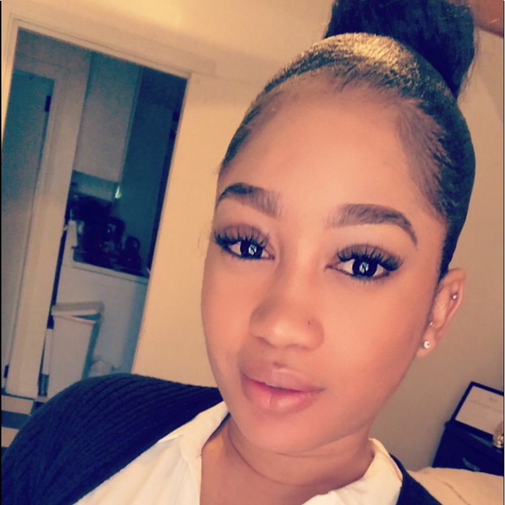 Meet your Posher, Joniece